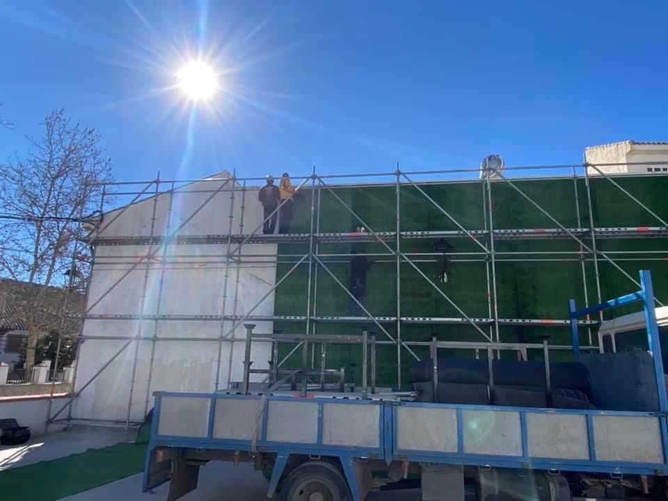 ✅Trabajar siempre con el mismo objetivo: la mejora de #Píñar por y para el bienestar de los piñeros. En breve podremos disfrutar de un jardín vertical en pleno centro del pueblo #HecemosPíñar ❤