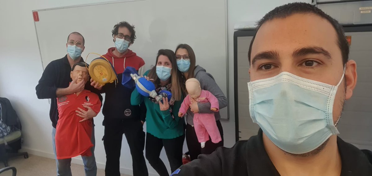 pasformacion's tweet photo. Nuevo Curso OFICIAL de Soporte Vital Básico y DEA con @CARDIOPAS_DEA y @ortiz_enric . 
Gracias por vuestra confianza. 
https://t.co/E5V38z18BT 
https://t.co/ezKCOioqf2. https://t.co/zhh5YR5P1D