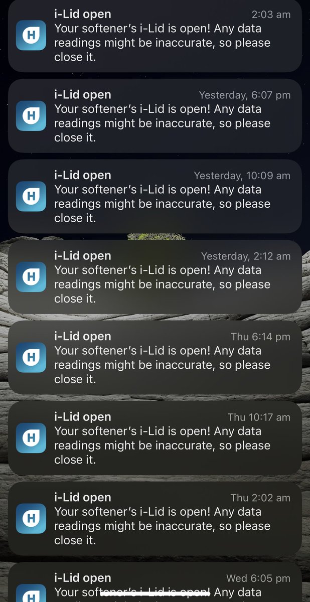 sonihemish's tweet photo. @HarveySofteners ilid is annoying with notifications showing lid open even when it is not https://t.co/wQXuvQziwP