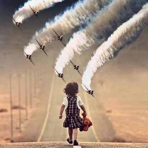 Ra'afat (@rs_artecasa) on Twitter photo Innocence  VS  Evil 💔 Innocence  VS  Evil 💔