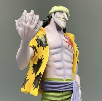 ワンピース アーロンの声優は小杉十郎太 代表作や担当キャラを紹介 Selvy