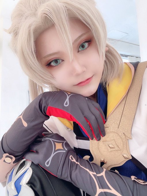 コスプレイヤーくれのTwitter画像26