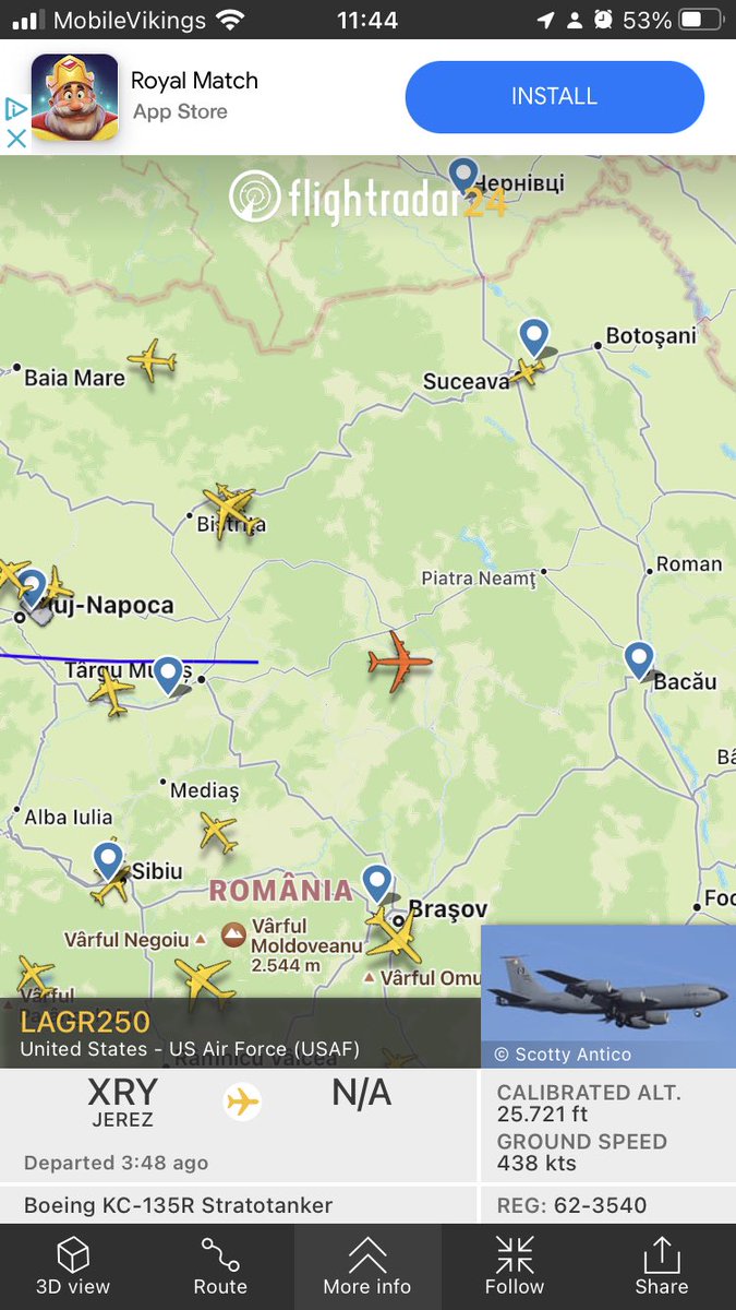 loza14's tweet photo. Над Румунією видно і один F16. Декілька заправщиків, очевидно там ще багато літаків приховані. 3/3 https://t.co/kjSlf3pEIx
