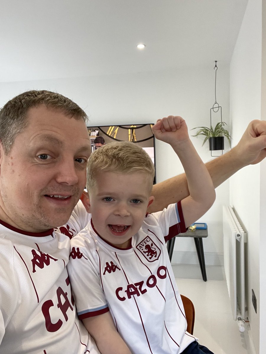 GavCurrie's tweet photo. Ready for 3 points #avfc #utv https://t.co/hWF041Qh9n