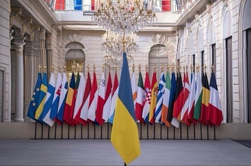 driecel's tweet photo. La simbología toma aun mas importancia en momentos tan duros como los que vivimos actualmente, pero debe ir acompañado de acciones tangibles de apoyo, ayuda y colaboración. Si no, no servirá para nada. #🇺🇦 https://t.co/9H7HHII17N