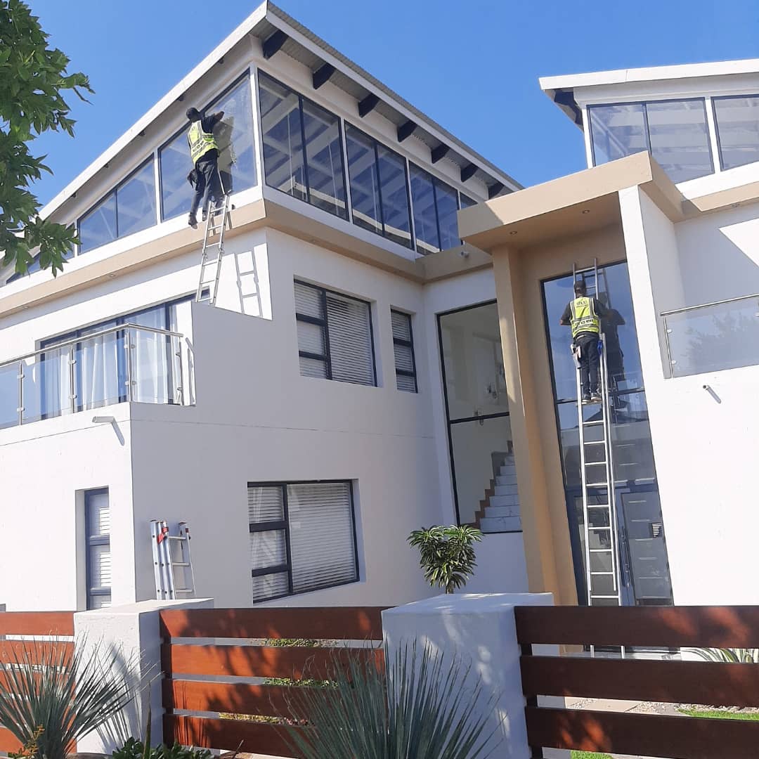 thamaga072's tweet photo. @W_C_Projects offers windows cleaning services and maintenance for residential &amp; commercial premises. 

📞 065 990 5974 / 072 325 9998 
📧 info@windowscleaningprojects.co.za 
#DJSBU #casspernyovest https://t.co/tLe4fUAxUw