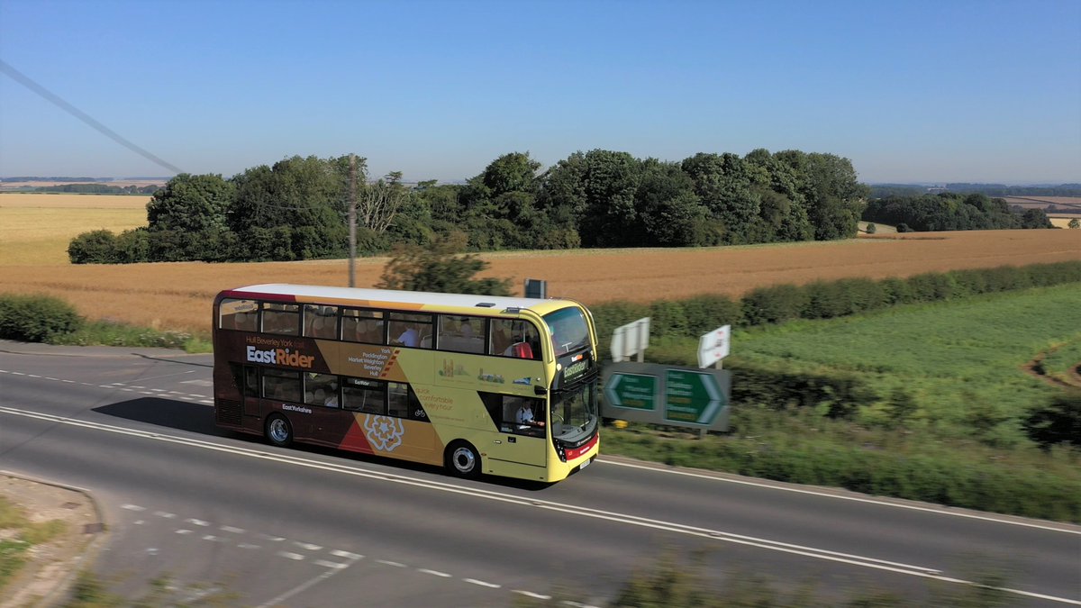 Want to drive buses?
We're recruiting trainee &amp; experienced drivers to join us in Hull/Pocklington/Scarborough/Withernsea.
If you're interested, visit our website, fill in a form, and we'll be in touch to invite you to an assessment centre
eastyorkshirebuses.co.uk/driver-vacanci…
#BCDRW22