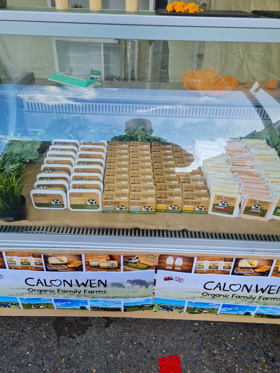 Great to support Welsh Food &amp; Drink Festival <a href="/trumanbrewery/">The Truman Brewery</a> Ely's Yard. Always nice to see Ruth <a href="/cwmfarmsalami/">Cwmfarm Charcuterie</a> &amp; my cousin's <a href="/Calonwencymru/">Moula the Cow</a> as well as lots of other great producers <a href="/walesweeklondon/">Wales Week / London</a>