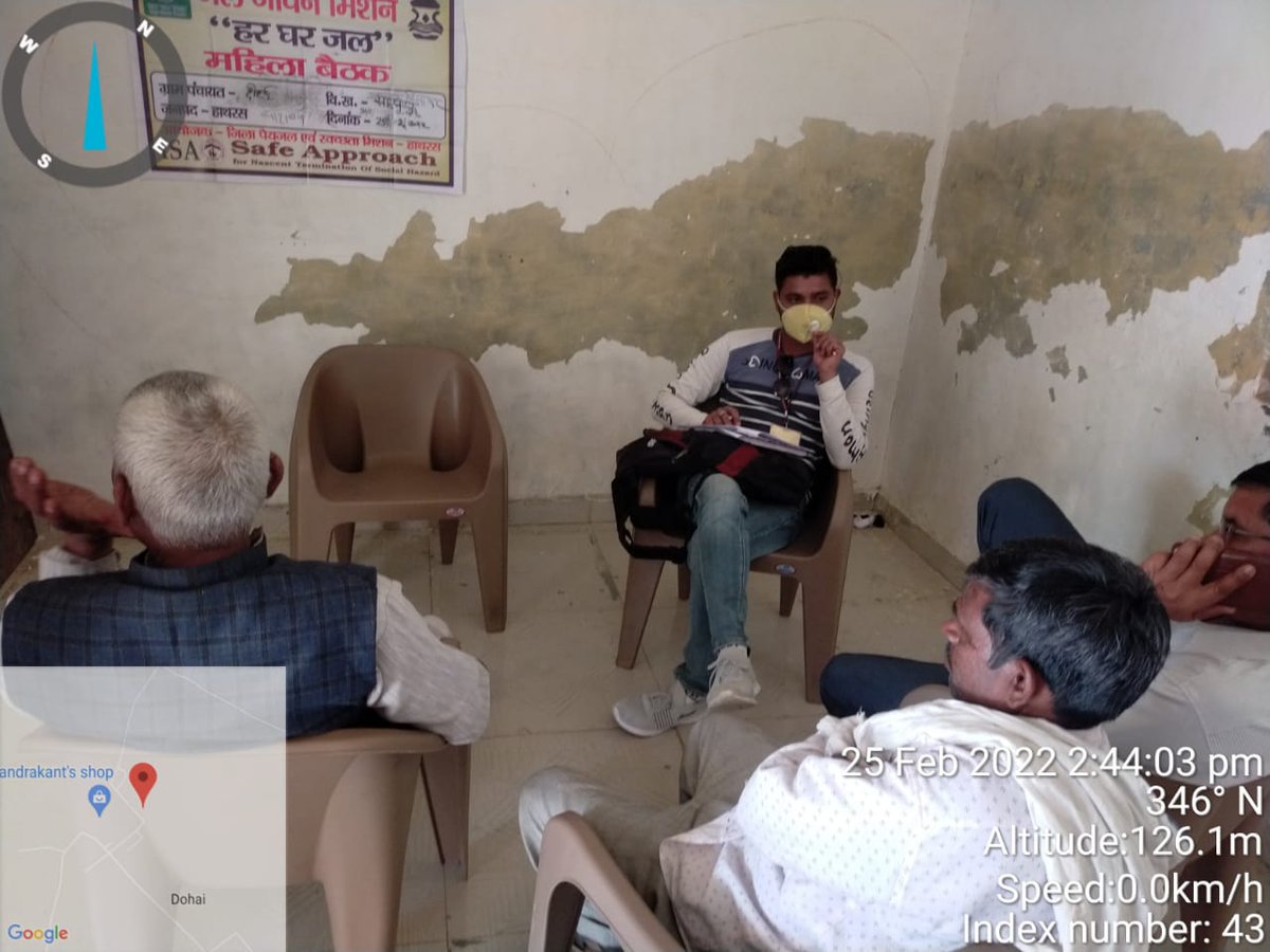 SafeApproachNGO's tweet photo. जनपद हाथरस  ब्लॉक हसायन  ग्राम पंचायत महासिंगपुर के वर्तमान में ग्राम प्रधान श्रीमती अशोक कुमारी और आंगनवाड़ी गीता देवी आशा नीलम देवी और ग्रामवासी की अध्यक्षता में बैठक का आयोजन किया गया सरकार के द्वारा चलाई जा रही योजन जल जीवन मिशन  जो की जल निगम के द्वारा चलाई जा रही है https://t.co/6jsJJ7LjoR