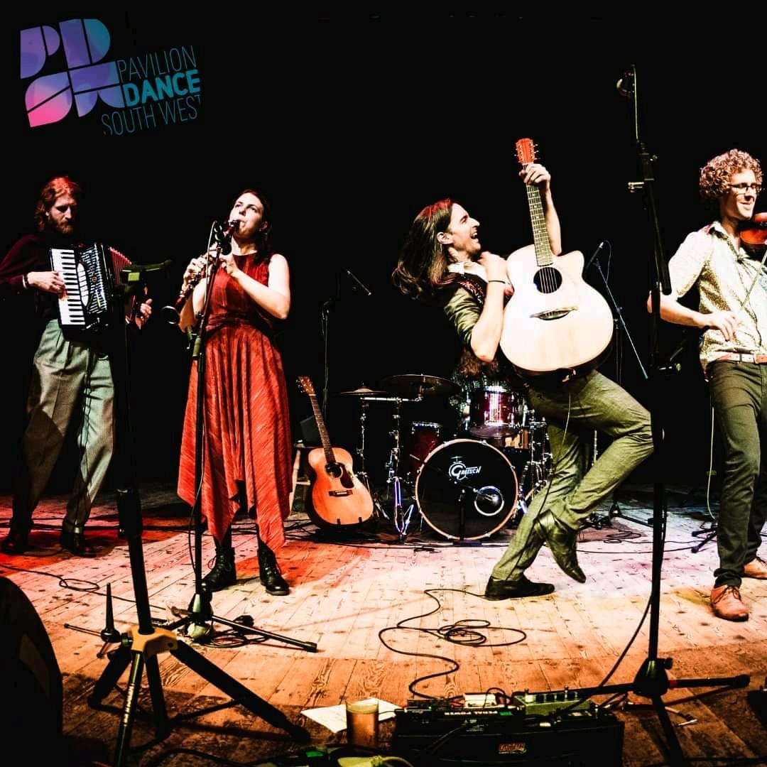 NEWSFLASH! Tonight is our first public ceilidh of 2022!!

Join us with the glorious Ian Nichols at <a href="/PDSW_org/">Pavilion Dance South West</a> for what promises to be a great night of dancing. 

Doors open at 6:30 pm for a 7 pm start with a break halfway through the evening. Dancing finishes at 10 pm.