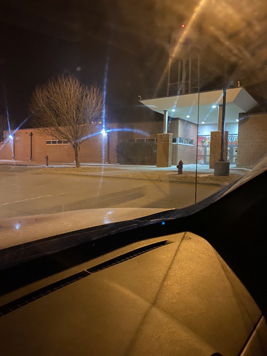 TreynorSpeech's tweet image. IE District Contest Day!!!! We have 19 HS students performing in 24 different events starting with the first one at 8:40am! #RiseUp #TutuWearingCoaches #SpeakingChallenge