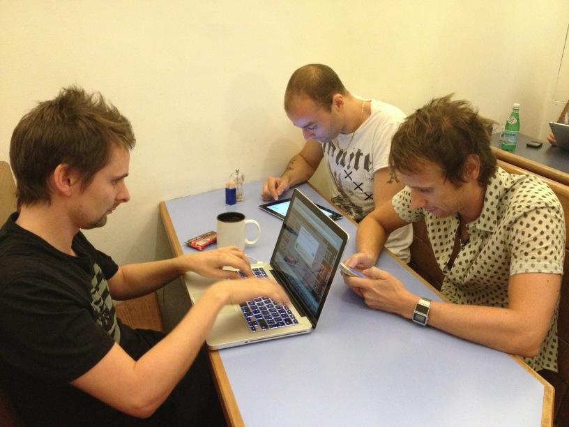 blissfulfiction's tweet photo. #AskMuse in 2012 was a gift. https://t.co/8HRZKzLhAE