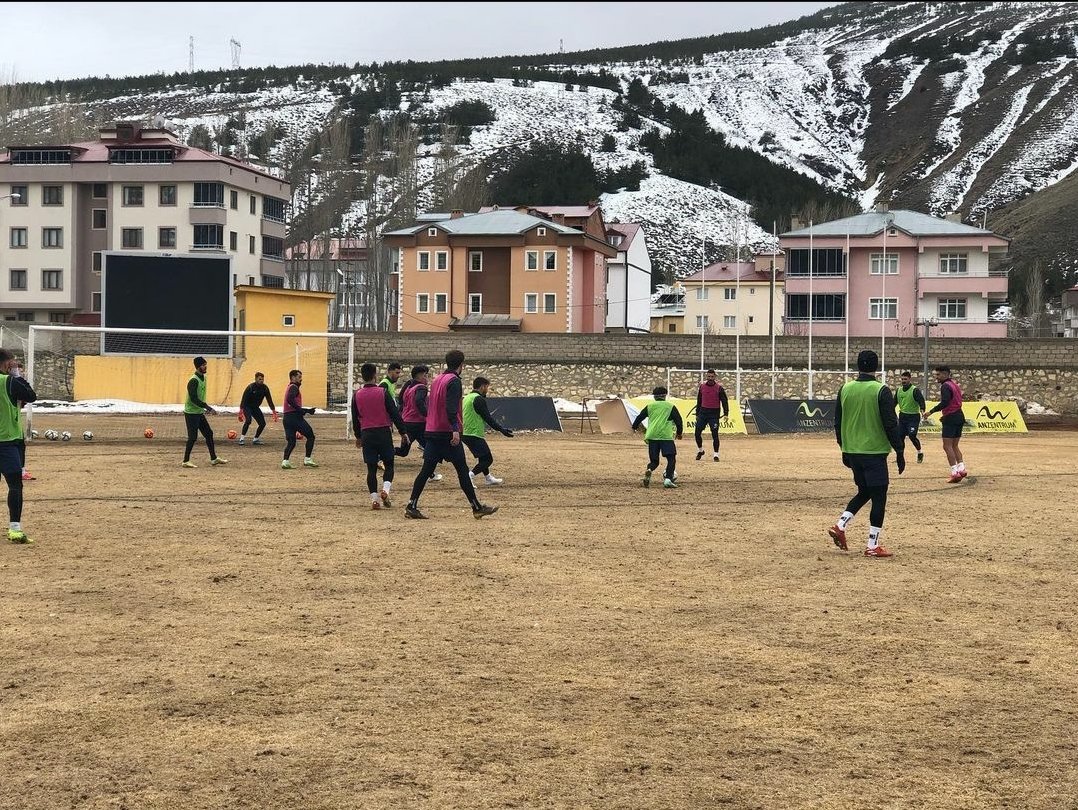 Takımımız, Bodrumspor ile oynayacağı maçın hazırlıklarını bugün yaptığı antrenmanla tamamladı. 🟡⚫