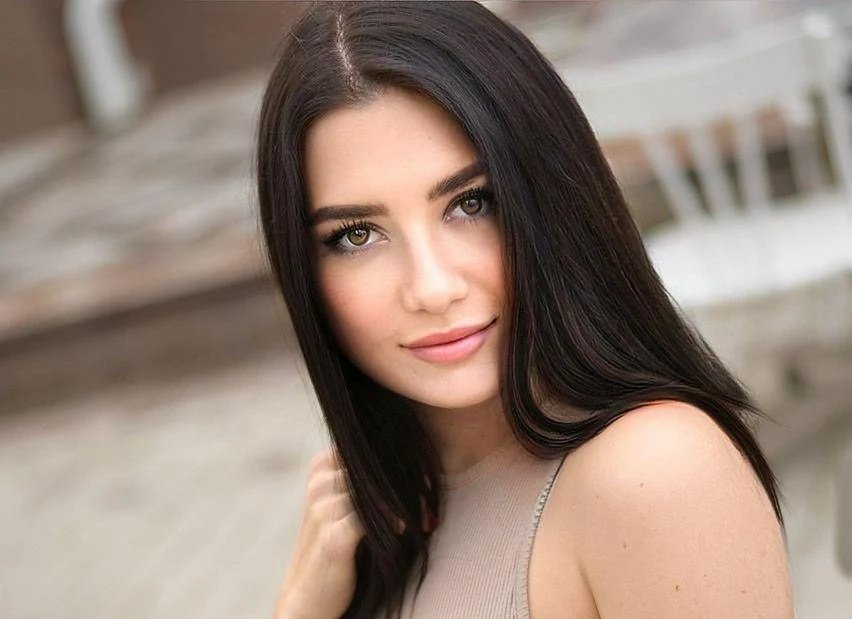 Starmarriage's tweet photo. Try to be independent from my parents and right now already live alone. Want to change my life into a better way, travel a lot, to be successful in relationships and be a beloved lady!
Looking for a faithful, smart and with gentleman manners man on https://t.co/iyxE5cqieV. https://t.co/ec5kvNNHOc