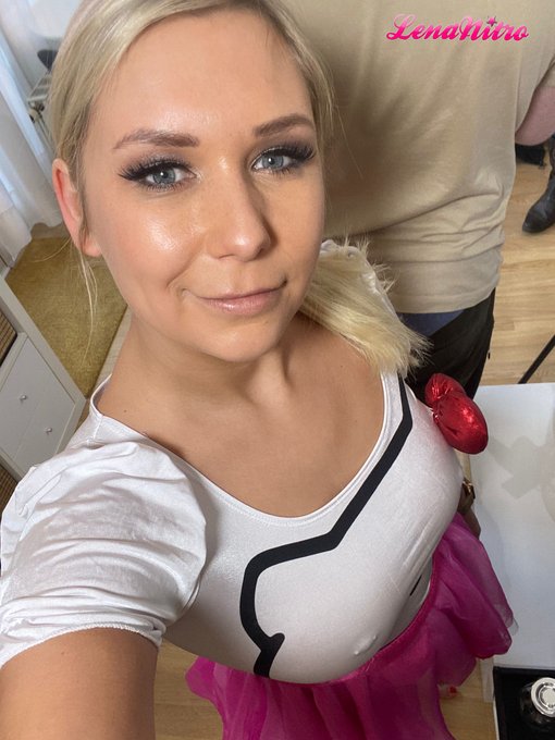 Guden Mittach 😉💋  Feierst Du auch ein bisschen Karneval? https://t.co/66jUuxFYLM