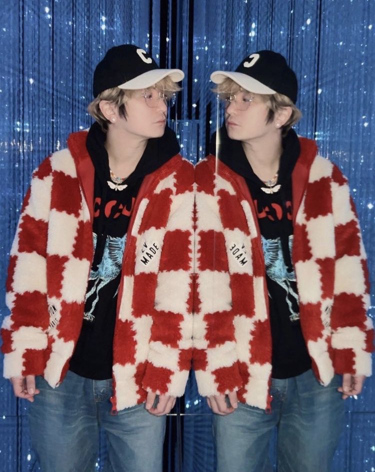 SEKAI NO OWARI・Fukase が自身のインスタグラムを更新した。彼が着用