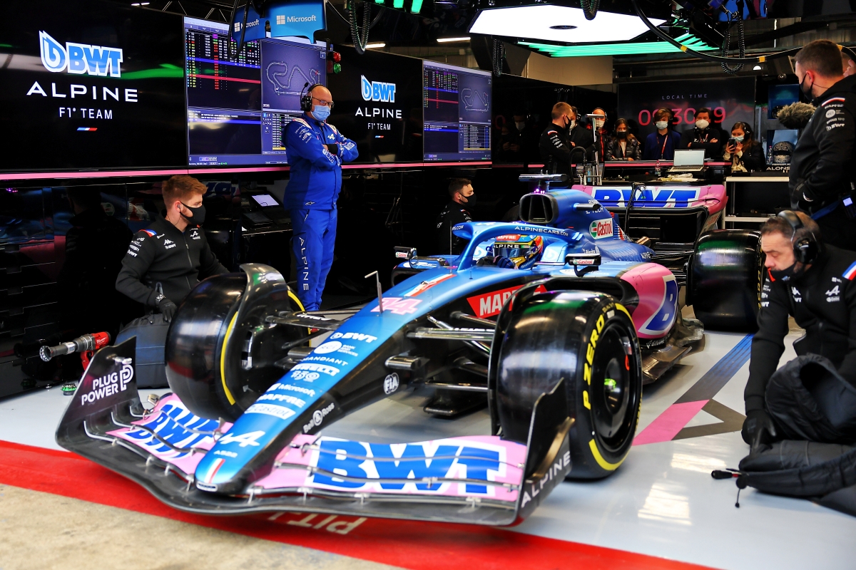 motorpuntoes's tweet photo. #F1 | ¿Pánico en Alpine? La explicación a su pobre rendimiento de Barcelona.
https://t.co/XOmKKNMFsK
#AlanPermane #Fórmula1 @AlpineF1Team https://t.co/7scQ6O0mWJ