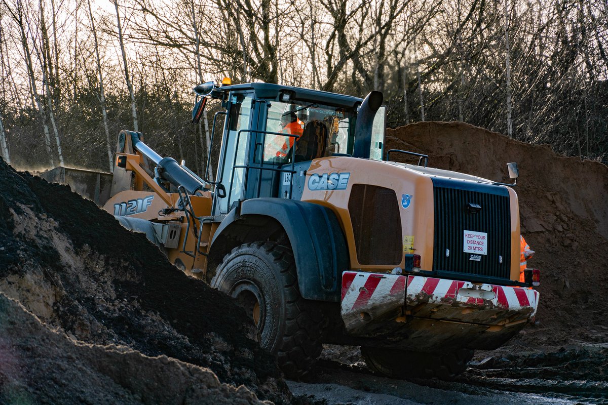 warwickward's tweet photo. One of our @CaseCE_EU 1121F's making light work of the boggy conditions at this customer's site! π¦
No machine better for the job! #CaseConstructionEquipment #WarwickWard #CaseWheelLoader #HeavyMachinery #Case1121F https://t.co/55WJH8EiEf