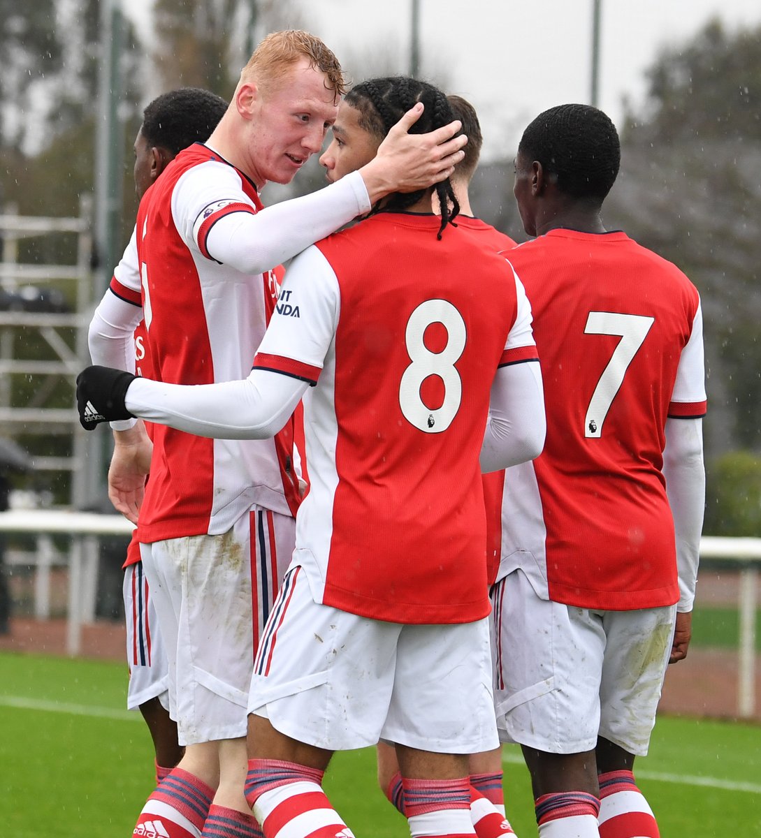 Arsenal Academy (@arsenalacademy) on Twitter photo We're flying out there! π€©
<a href="/MauroBandeira8/">Mauro Bandeira</a>'s corner finds its way through to the feet of <a href="/THETaylorForan/">Taylor Foran</a> who taps in from close range! π
π΄ 3-1 π‘ | (63)
#AFCU18 | #U18PL π We're flying out there! π€©
<a href="/MauroBandeira8/">Mauro Bandeira</a>'s corner finds its way through to the feet of <a href="/THETaylorForan/">Taylor Foran</a> who taps in from close range! π
π΄ 3-1 π‘ | (63)
#AFCU18 | #U18PL π