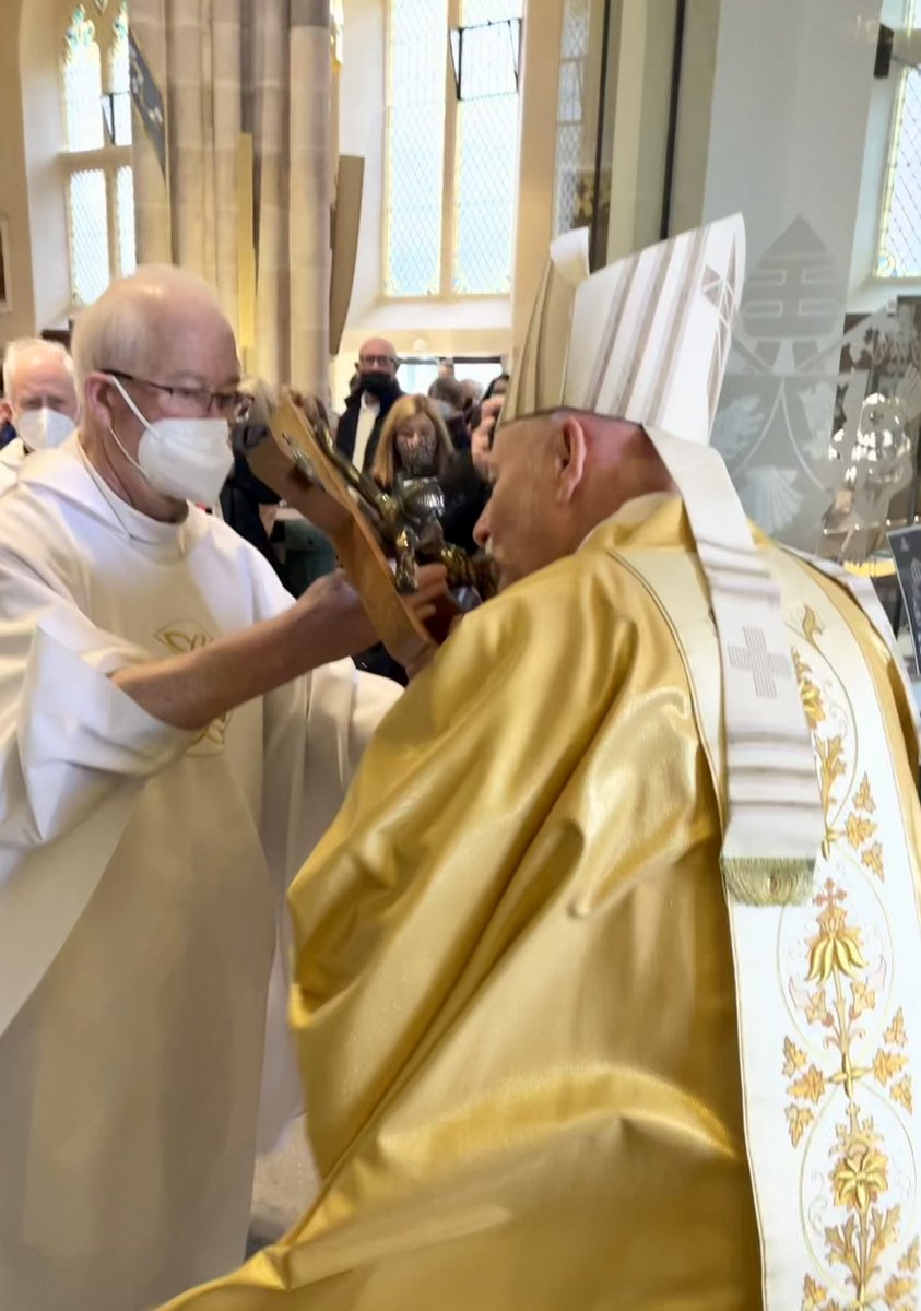 Glasgow has a new Archbishop. Deo gratias.