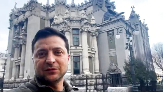thehill's tweet photo. Zelensky urges Ukrainians to take up arms as fighting in Kyiv escalates https://t.co/BKlH7snmxq https://t.co/cZ0FKWw03r