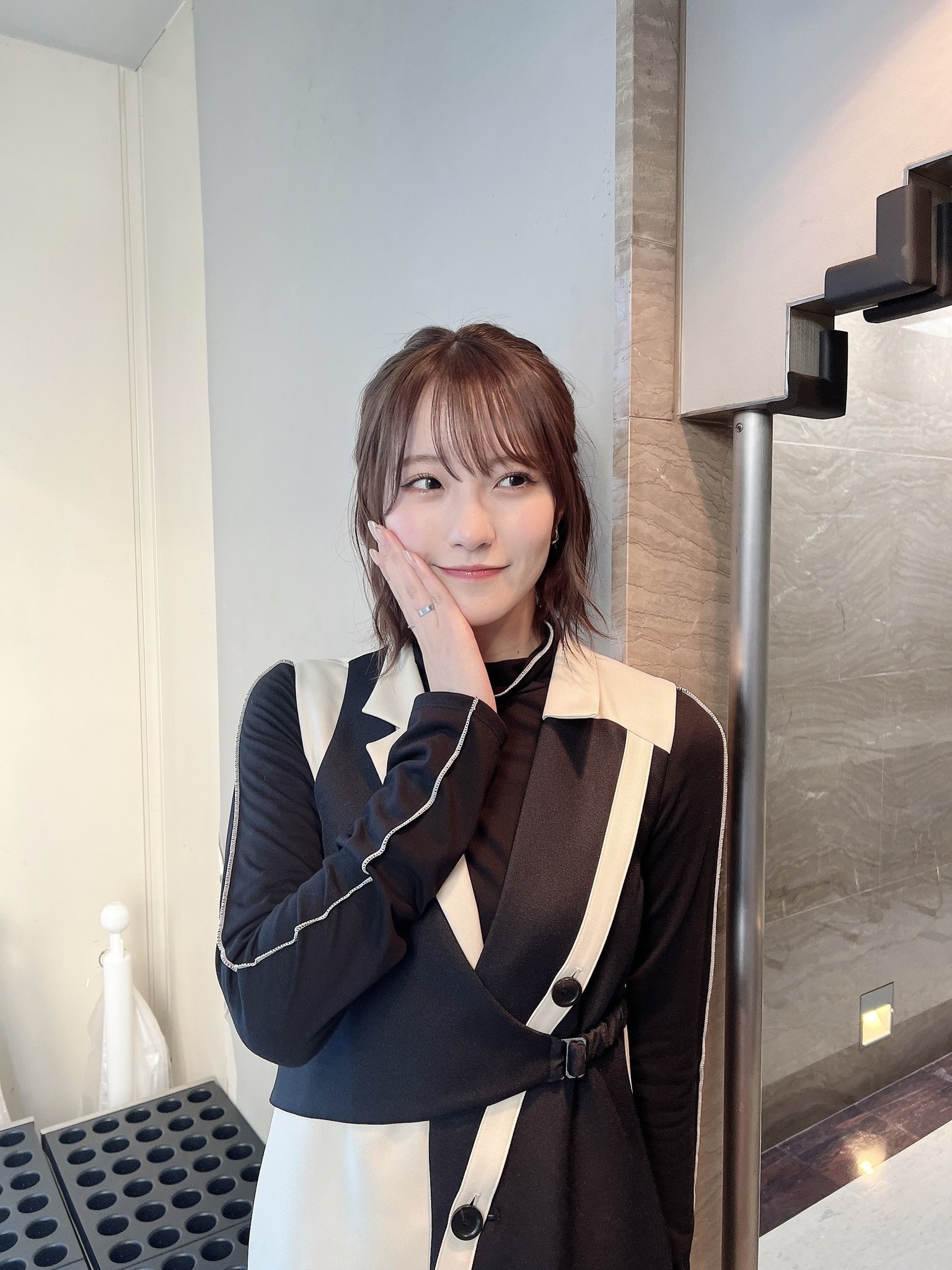 小嶋花梨 Nmb48 オンラインお話会 ありがとうございました 約半年ぶりに皆さんとお話出来て 直接パワーをいただきました また明日も楽しみにしています 私服はinstagramに載せてます T Co Nzbrnkrlul T Co Wyvr8kjwaz Twitter