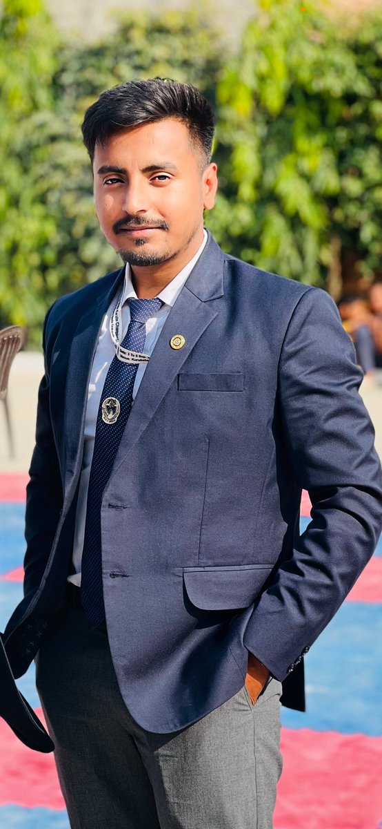 jeevandeep63's tweet photo. JEEVANDEEP BISWAL
*Founder of JB Martial arts school &amp; fitness*
*Chief Instructor* of Sk self defence training school and games Foundation
3rd Dan Black Belt 🥋 
B Grade Referee
#karate #wkf #jbmsf https://t.co/eYX7meJmzB