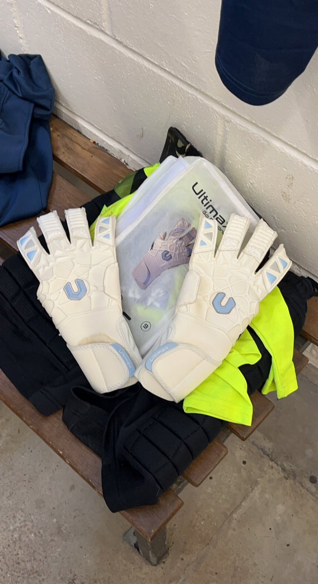 Match day top of the table clash 👊<a href="/ChingfordAFC/">Chingford Athletic FC Sundays</a> 

Wearing the <a href="/UltimaxProducts/">Ultimax Goalkeeping Products</a> - Kaylo Lite Hyla 🧤