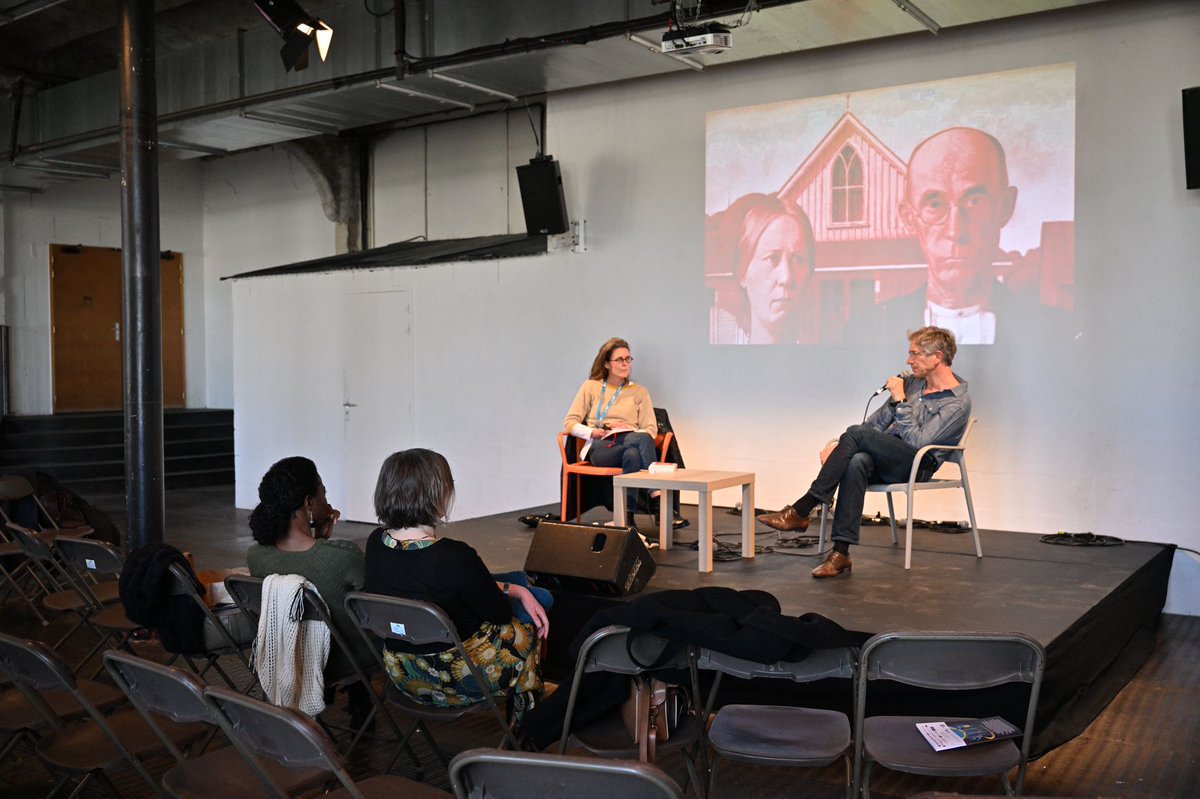AtlantideNantes's tweet photo. Grande rencontre avec #arnaudrozan qui nous parle de son premier livre "L'unique goutte de sang" édité aux @EditionsPlon !
#atlantide2022 #festival #nantes #litterature #livre #lecture #culture #arnaudrozan
Coproduction @lelieuunique et @LaCiteCongres
📸 @MichaelMeniane https://t.co/p8qLuoMQ0p
