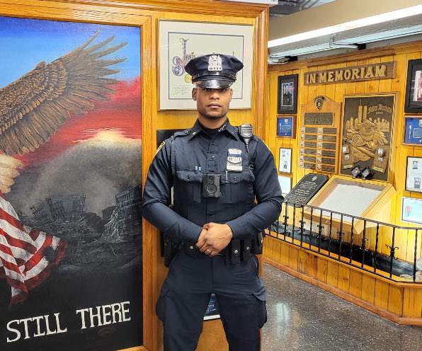 NYPDTransit's tweet photo. This squared-away Transit cop with the sharp eyes is Officer Pardieu of District 4, who spotted a familiar face inside a train in Harlem. Attempts by the repeat felon to give a false name were futile as he was taken into custody &amp; tied to several recent phone thefts from riders. https://t.co/CMYN12KuV7