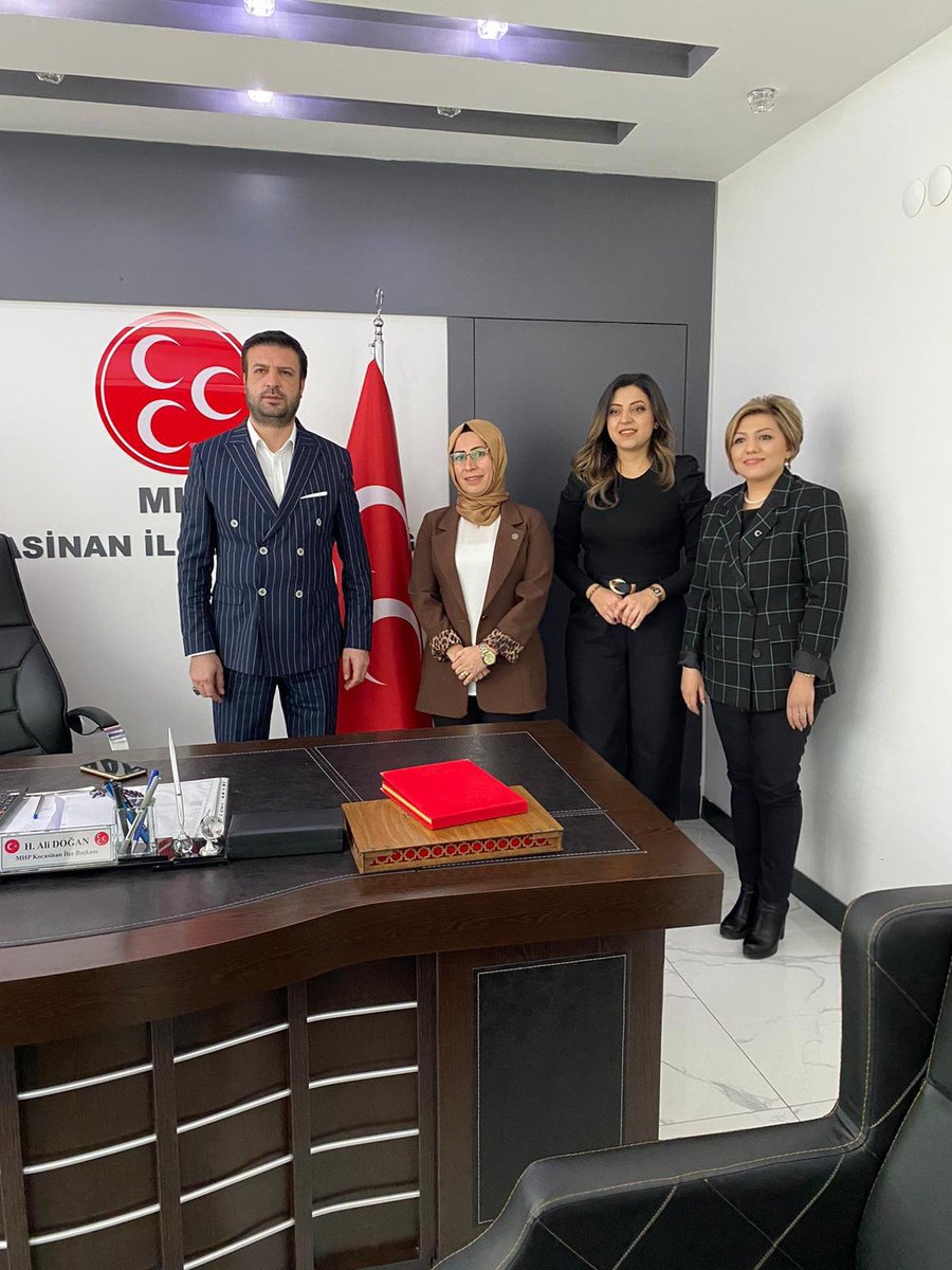 MHP KAÇEP KAYSERİ (@mhpkayserikacep) on Twitter photo 2022-02-26 13:20:40 Kocasinan KAÇEP Danışmanlığı’na Gülsüm GÖKÇE Hanımefendi atanmıştır.
Bu güne kadar layıkıyla aynı görevi sürdürmüş olan Mihriban ÇİMEN Hanımefendi'ye özverili çalışmaları için teşekkür ederiz @drpelinyilik @serapsulekalin_ @Glsm76277506 @Mihribancimen_ @mhpkacep Kocasinan KAÇEP Danışmanlığı’na Gülsüm GÖKÇE Hanımefendi atanmıştır.
Bu güne kadar layıkıyla aynı görevi sürdürmüş olan Mihriban ÇİMEN Hanımefendi'ye özverili çalışmaları için teşekkür ederiz @drpelinyilik @serapsulekalin_ @Glsm76277506 @Mihribancimen_ @mhpkacep