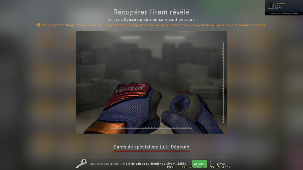 kractyy's tweet photo. unbox 1 couteau et des gants en 2 semaines ! ez https://t.co/wrGXPhDVvL