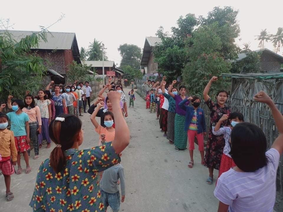 သွေးမအေးတဲ့ရွှေနွယ်ရဲ့ ၃၀၈ရက်မြောက်နေ့ ညနေဆည်းဆာသပိတ်