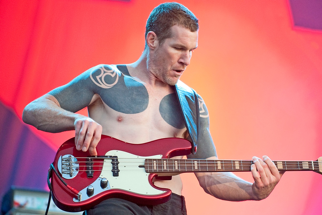  Happy birthday, Tim Commerford!

When\s the first time you heard Rage Against the Machine? 