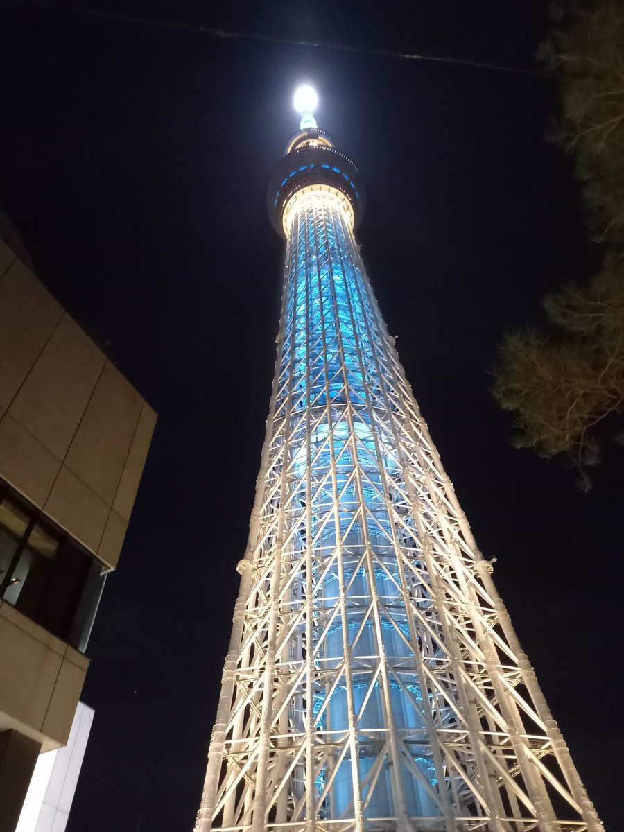 スカイツリーがウクライナ国旗色に スカイツリーの通常パターンらしい 誤認だ としても平和を祈りたいことには変わりない Togetter