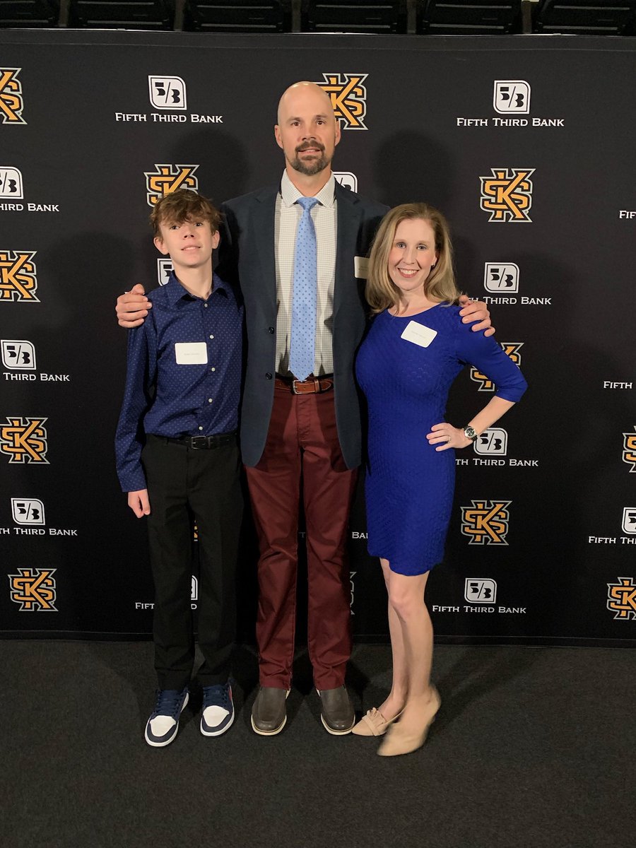 ECBCardinals's tweet photo. Did you know: East Cobb Cardinals coach @mikeivkovich is an @Official_ECB alumni (‘91-‘92). He went on to play @KSUOwlsBaseball and was on the Owls 1996 NCAA National Championship team. In 2021, he was inducted into the KSU Athletics Hall of Fame. https://t.co/2HjqbkJgqp