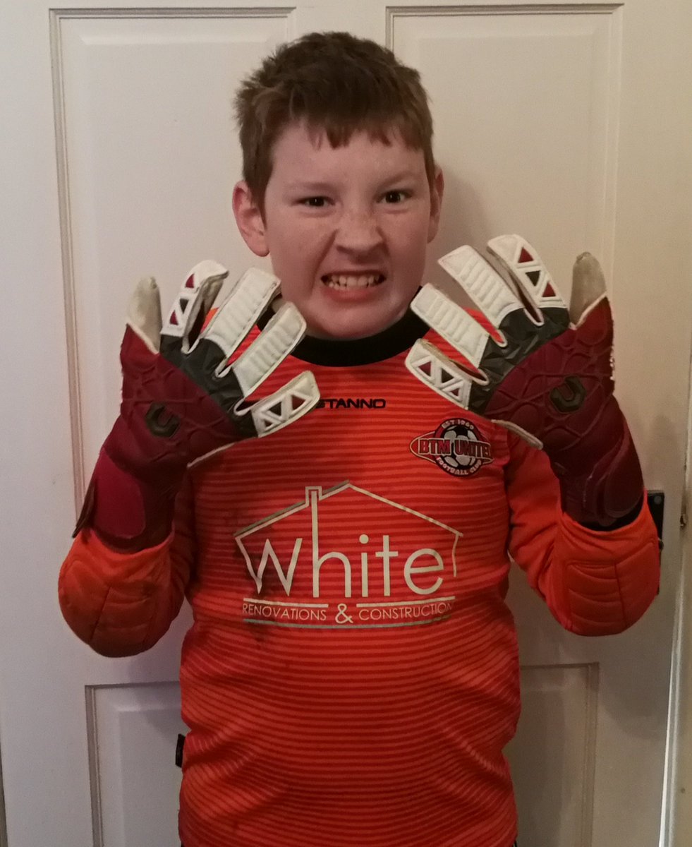 Well happy with today's matches for <a href="/BtmUtdFc/">BTM United FC</a> 2 wins and a draw with 2 clean sheets! <a href="/ultimaxproducts/">Ultimax Goalkeeping Products</a> gloves didn't let me down!
#GKunion
#GoBeyond