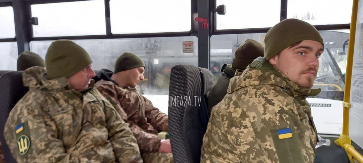 Worldsource24's tweet photo. Russians shared these images, claiming that the Ukrainian soldiers, who were said to have died heroically on the Snake Island, actually surrendered. They say nothing like that happened. - Both sides putting major propaganda out take Ukrainian journalists info with pinch of salt https://t.co/ti98pKtGRj