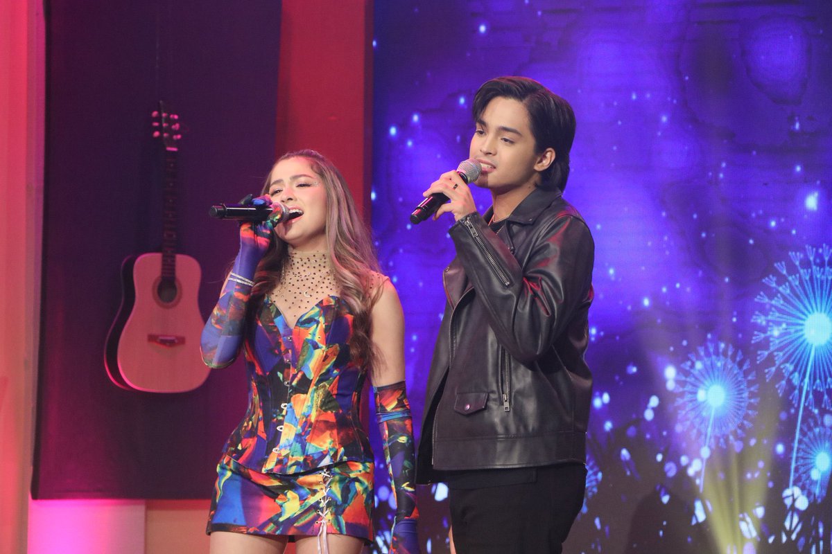 jlonstantwt's tweet photo. so happy and proud of you, @alexailacad @kdestrada_ <333

#CLOSERKDLexFanCon https://t.co/KnWujncDQm