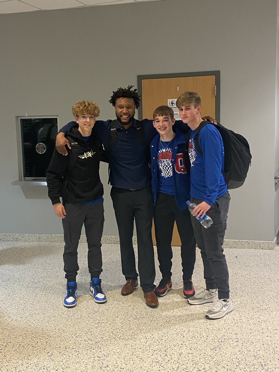 Season ended last night 51-44 had our chances let it slip but wasn’t for a lack effort. 2-4 first rd district and go second rd 5-1 and end up winning first  playoff game since 2007.  Hungrier for more Year 2 was a hell of year. #UnderDogs #MarathonNotASprint