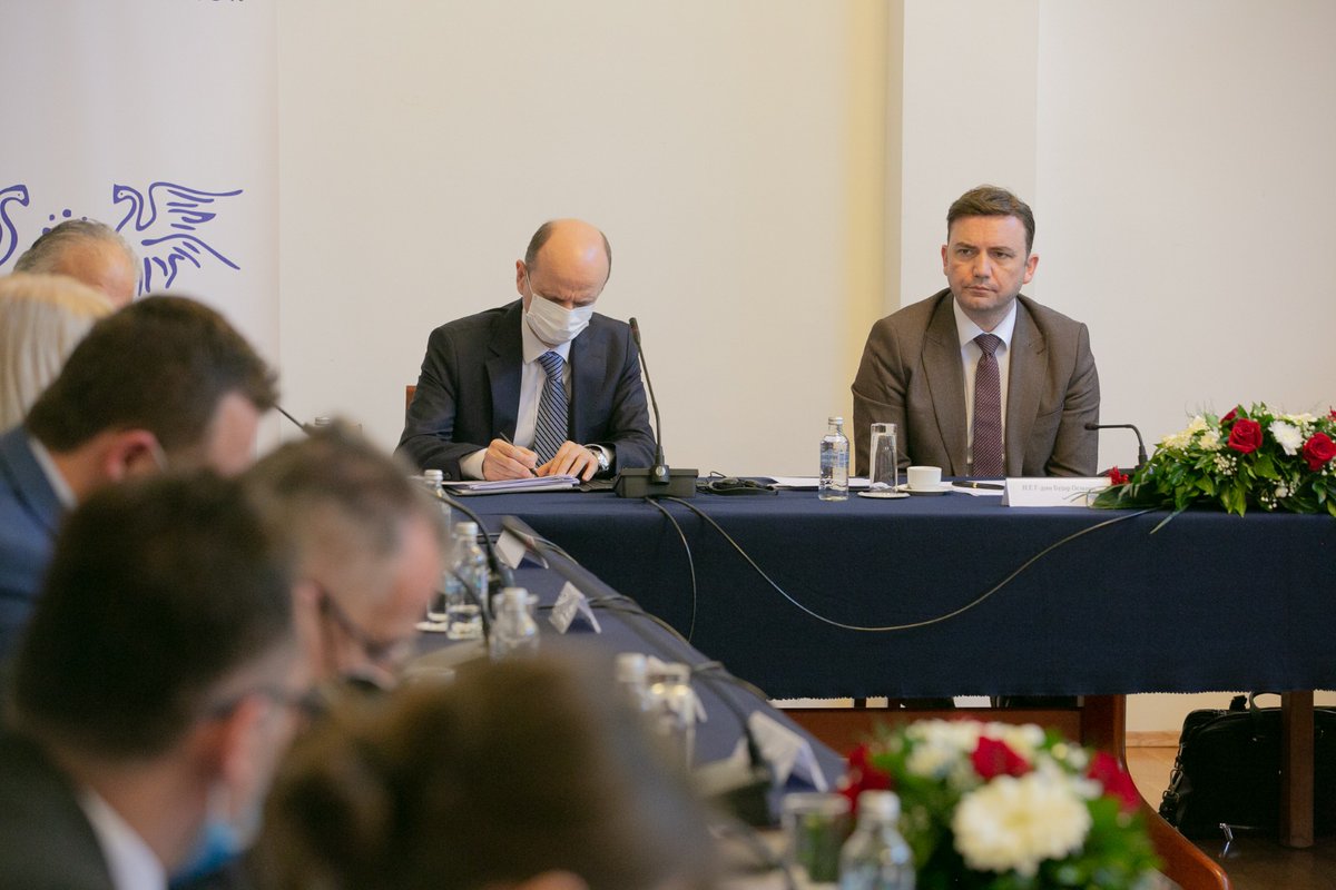 Bujar_O's tweet photo. Timely #Reflection2030 debate on the current security challenges and their impact over the foreign policy strategy of #NorthMacedonia in the next decade. Thematic focus on the situation in #Ukraine, and its consequences for the broader European security architecture. (1/2) https://t.co/d137jMQTQw