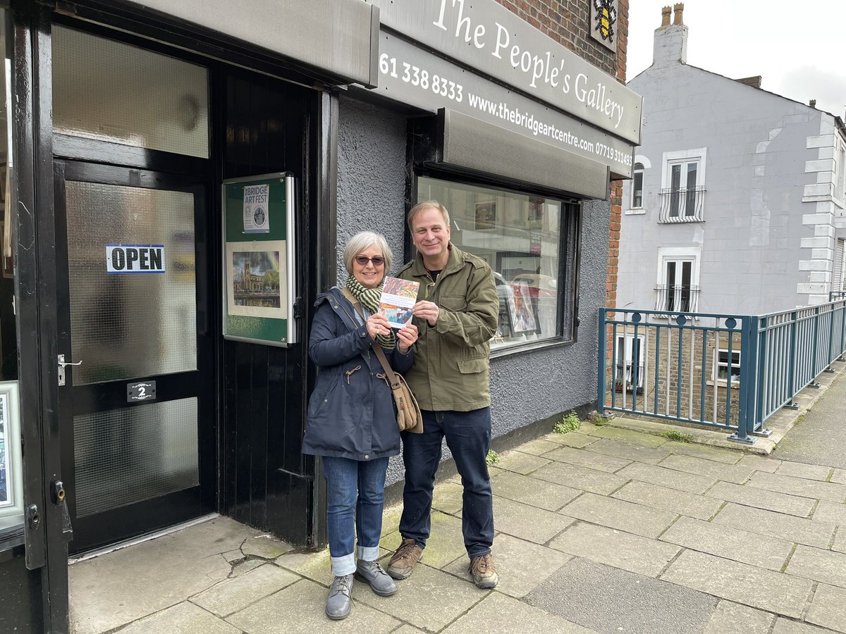 LizAckerleyArt's tweet photo. Out delivering flyers for our exhibition: LANDSCAPE OUT @GalleryOldham - Preview 1 week today! Saturday 05th March 2 pm- hope to see you there! #artexhibition #locallandscapes #OldhamHour #saddleworth #mossley to find out more : https://t.co/zSpASYnXGY https://t.co/dc35XWivOO