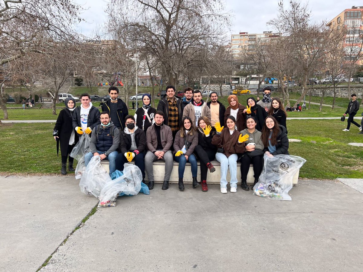 iTOG_avcilar's tweet photo. Toplum Gönüllüleri Avcılar ve Gelişim Üniversitesi Toplum Gönüllüleri olarak Avcılara toz kondurmuyoruzzz. 🤍
Katılan herkese teşekkür ederiz. ✨ 
İş birliği içinde olduğumuz Avcılar Belediyesi'ne teşekkür ederiz.
@iTOG_avcilar https://t.co/9LORI0rRtv