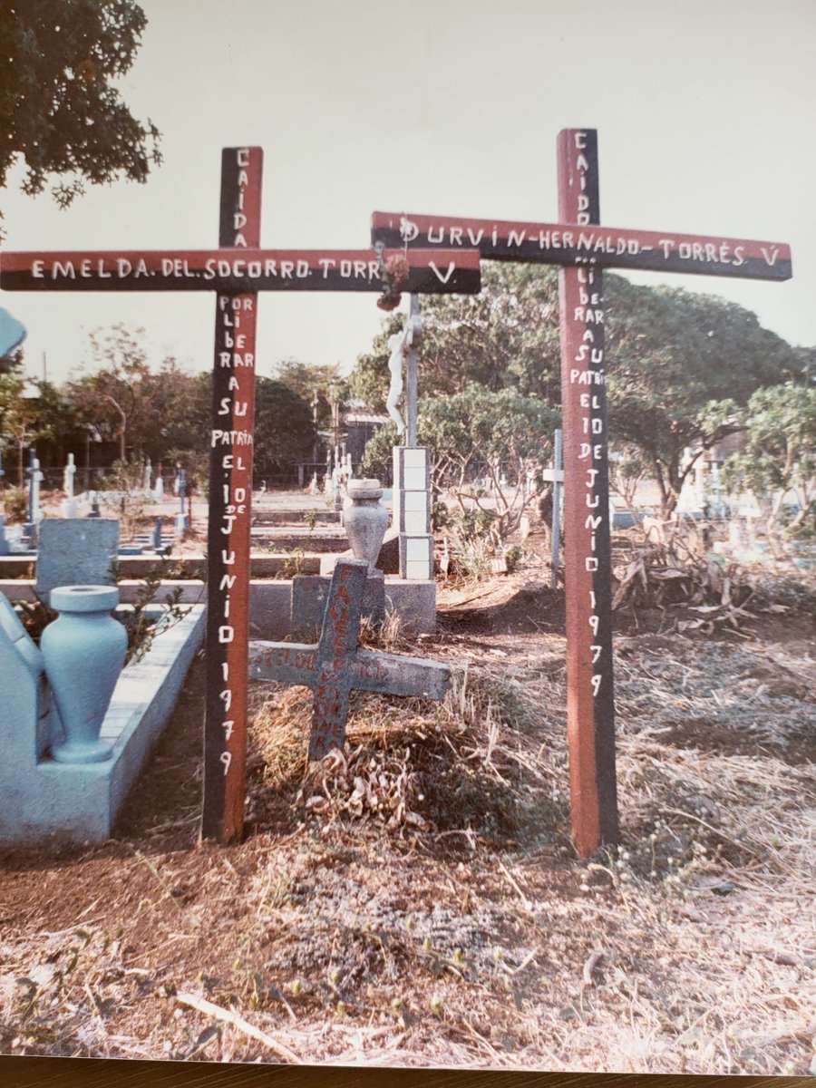 ElCarpintuerto's tweet image. I have seen this before in Nicaragua, killed deposing Anastasio Somoza. Young and vibrant folks willing to sacrifice for freedom, and defeat tyranny.
Fell on the battlefield 1 month before victory.