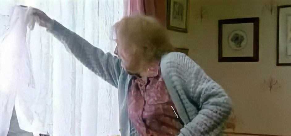 No I fuckin can't see a rainbow

Just the neighbour's cats shagging 

#SaturdayNightTakeaway