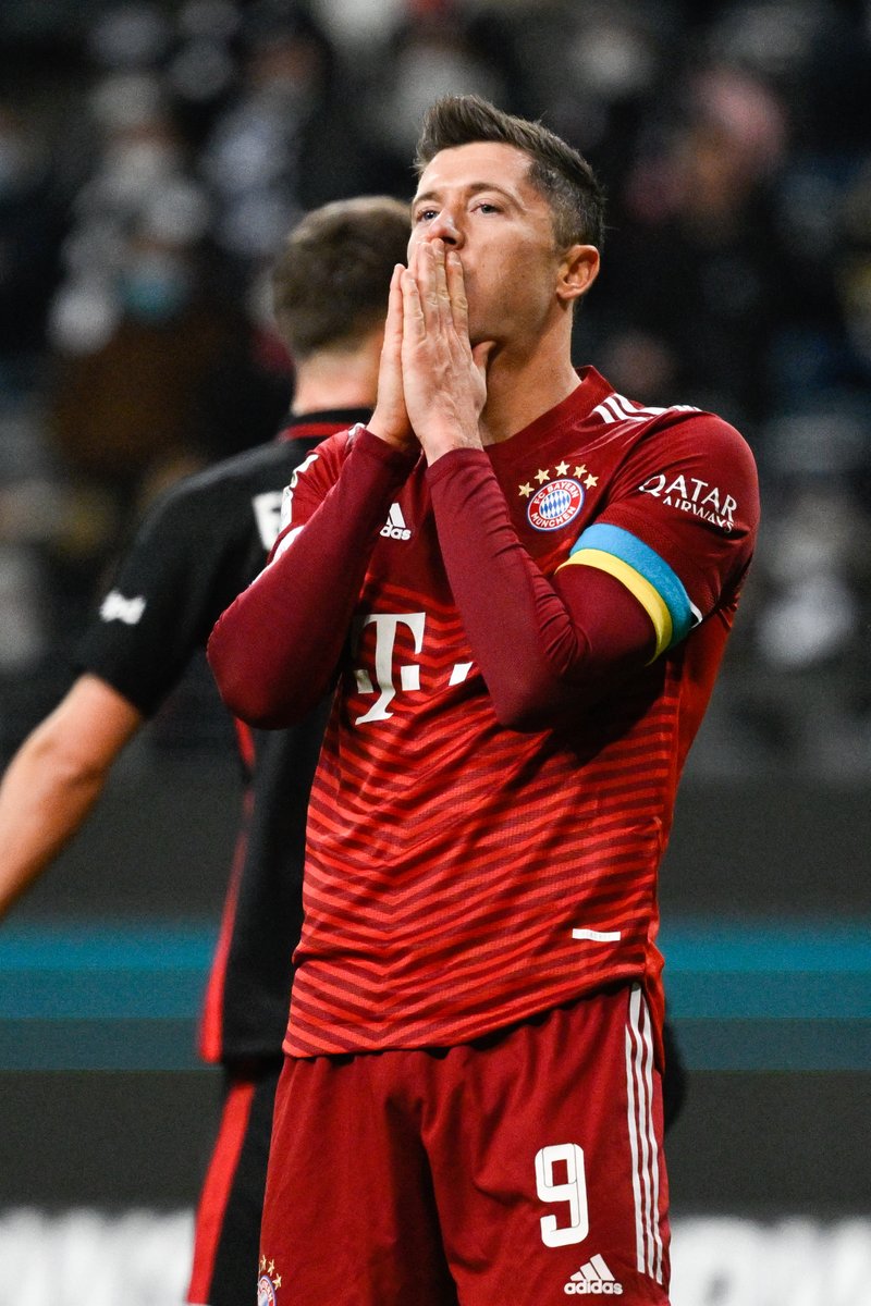 FCShakhtar_eng's tweet photo. 🇺🇦🤝🇵🇱 Dziękuję, @lewy_official! Danke, @FCBayern! 🇩🇪

#Україна #Ukraine #StandWithUkraine https://t.co/ZwOAMBxLYO