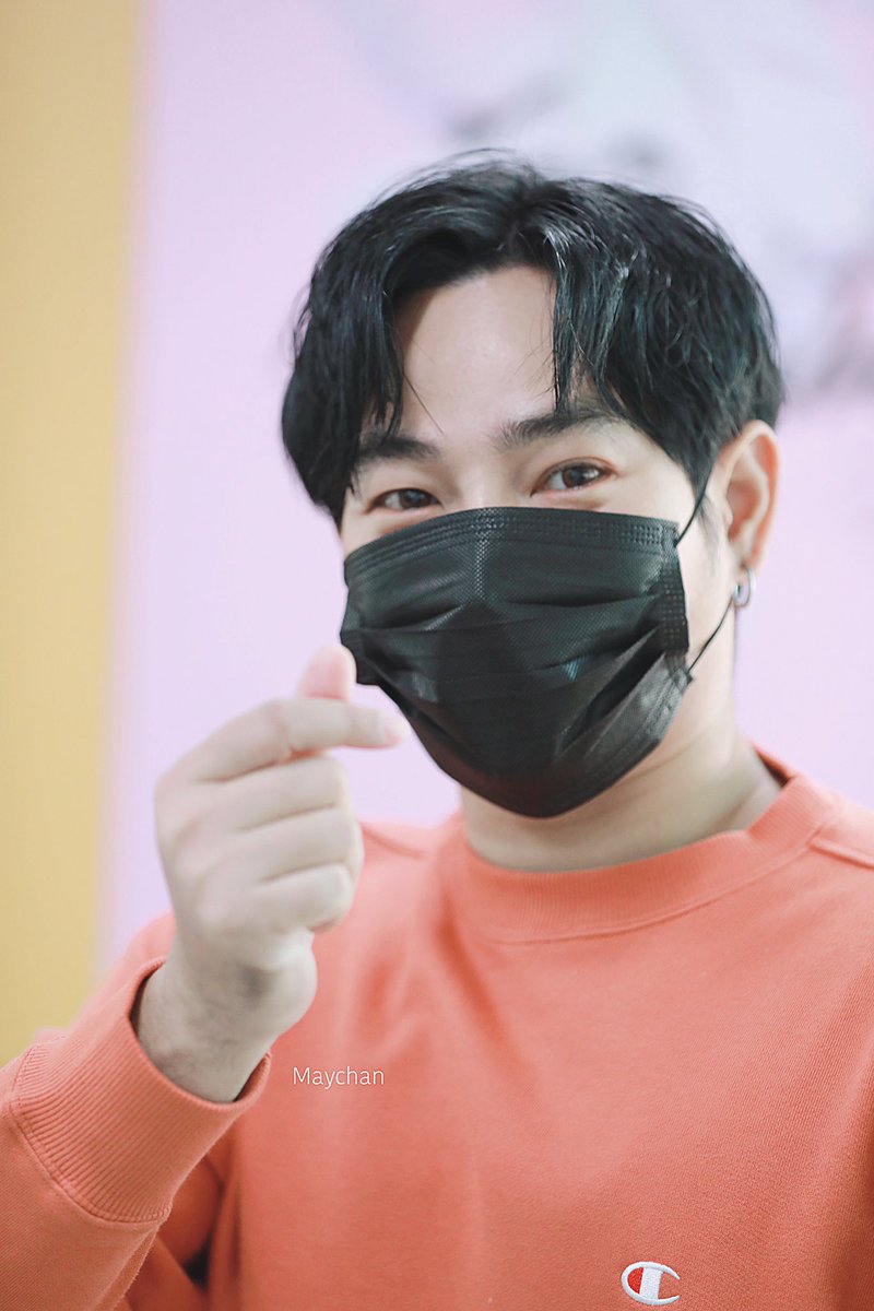pecky702's tweet photo. ฝันดีจ้าผลิตและทุกคน
💤💤💤❤🦋🌼😴
@peckpalit 
#เป๊กผลิตโชค 
#PeckPalitchoke 
#KITOxPECK 
#Kitothailand https://t.co/TfUt7ExmI2