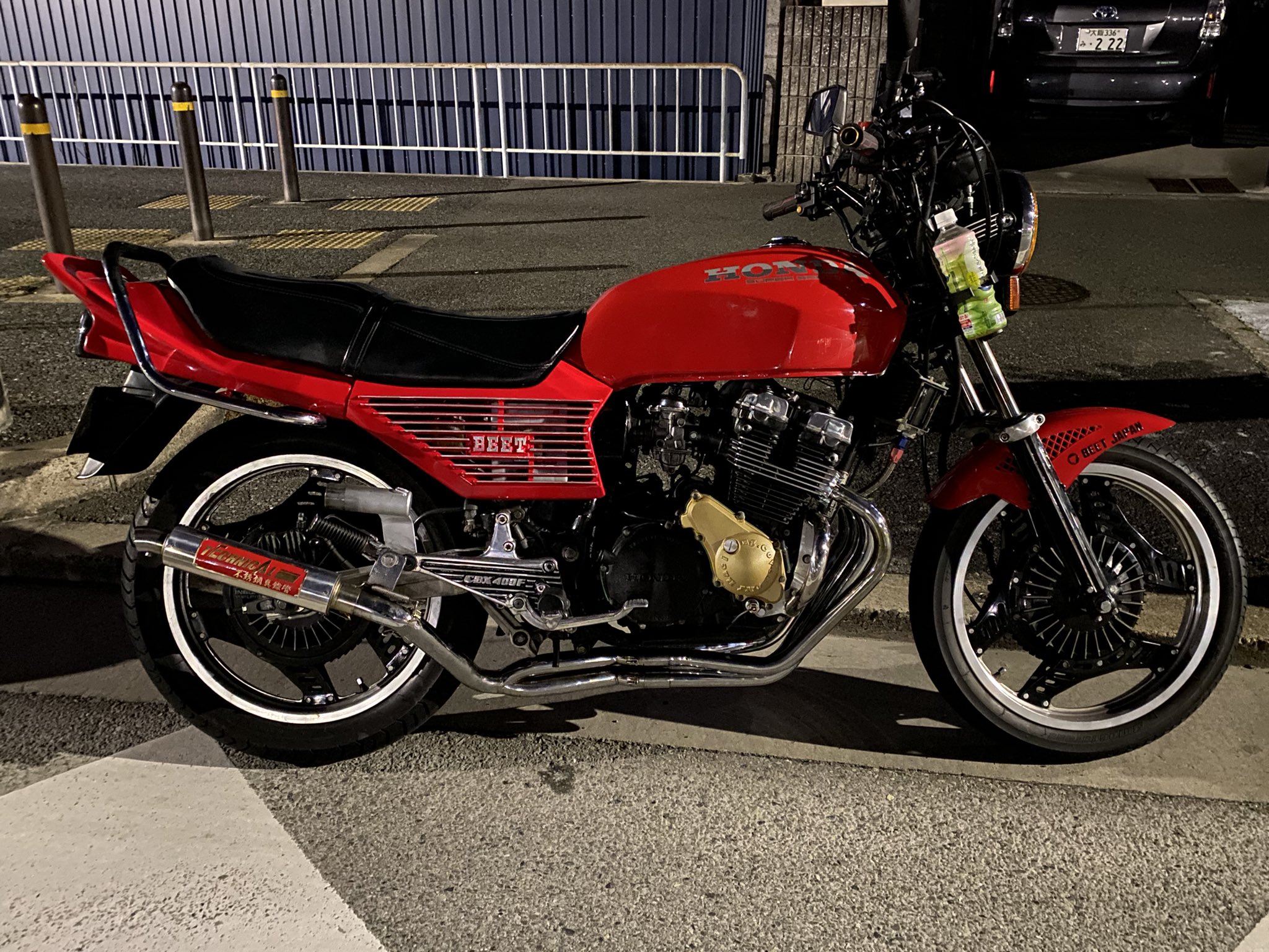 cbx赤ソリ 人のバイクにまたがるシリーズ 大洗サーフに行った時のpic 45歳