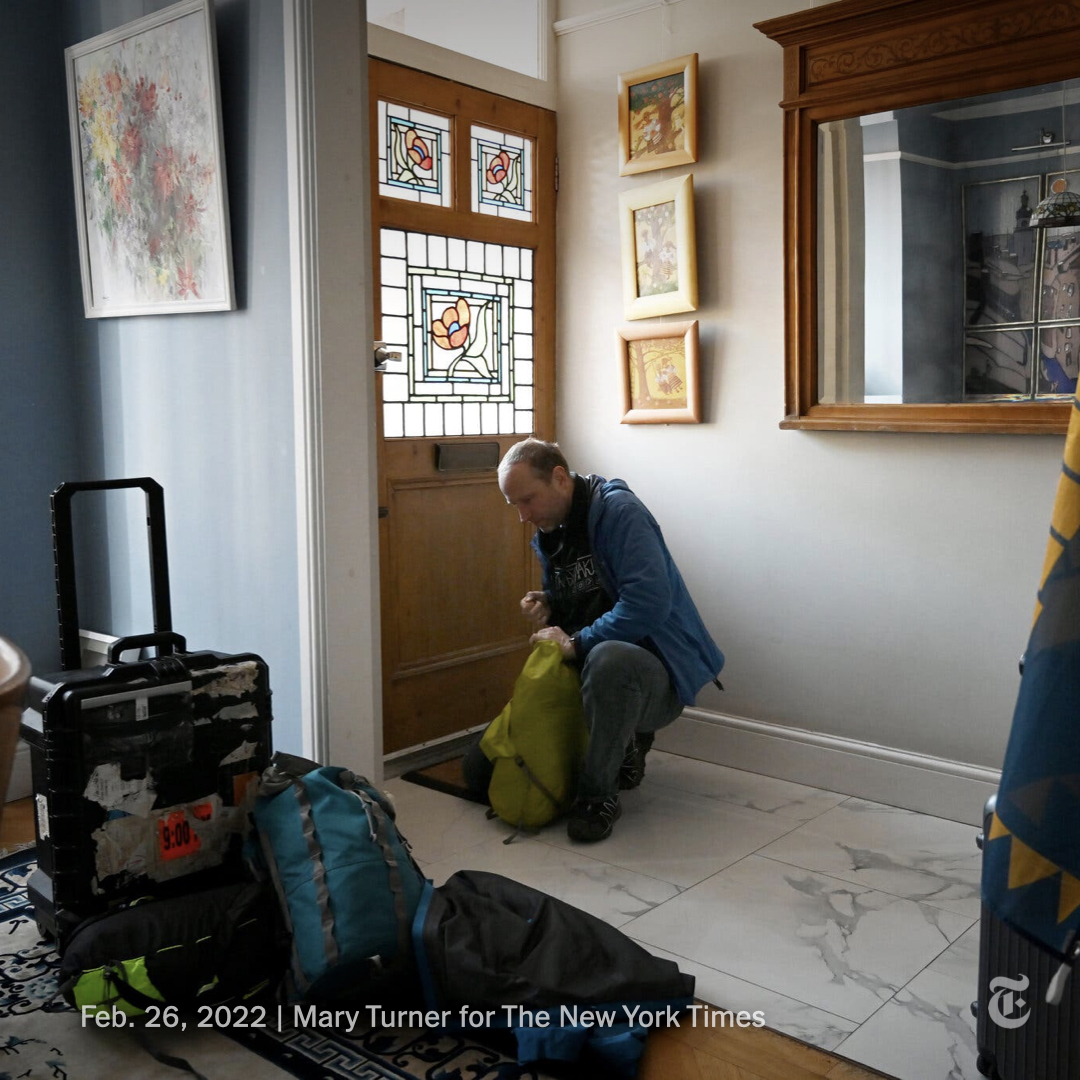 nytimes's tweet photo. Oleksandr Bilyy, a Ukrainian national in Britain, packed up his car, said goodbye to his wife, and headed home, hoping to join the fight. “Nothing will change if I stay in my house,” he said in an interview from his car as he raced to the English Channel. https://t.co/ChqOc036vw https://t.co/ssPBD0nmmq