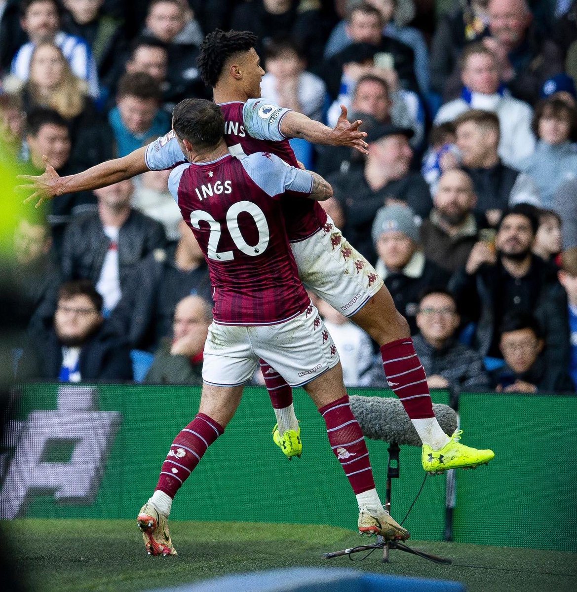 Needed that! A hard-fought three points on the road 💪

Thanks to our amazing away support as always 💜 UTV
